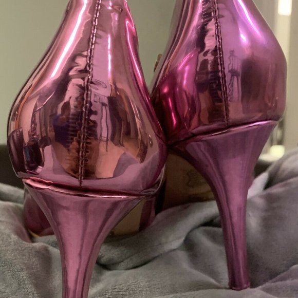 Ciara- Platinum Stilettos Heels Size 8 Exotic Heels NWOT - Picture 15 of 16